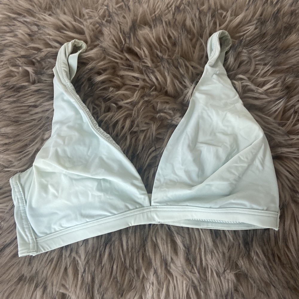 Gap Body bra 32D silky buttery soft mint green